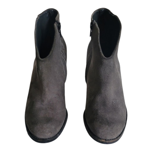 Paul Green Delgado Ankle booties Size 9.5  In Like New Condition - Picture 1 of 9